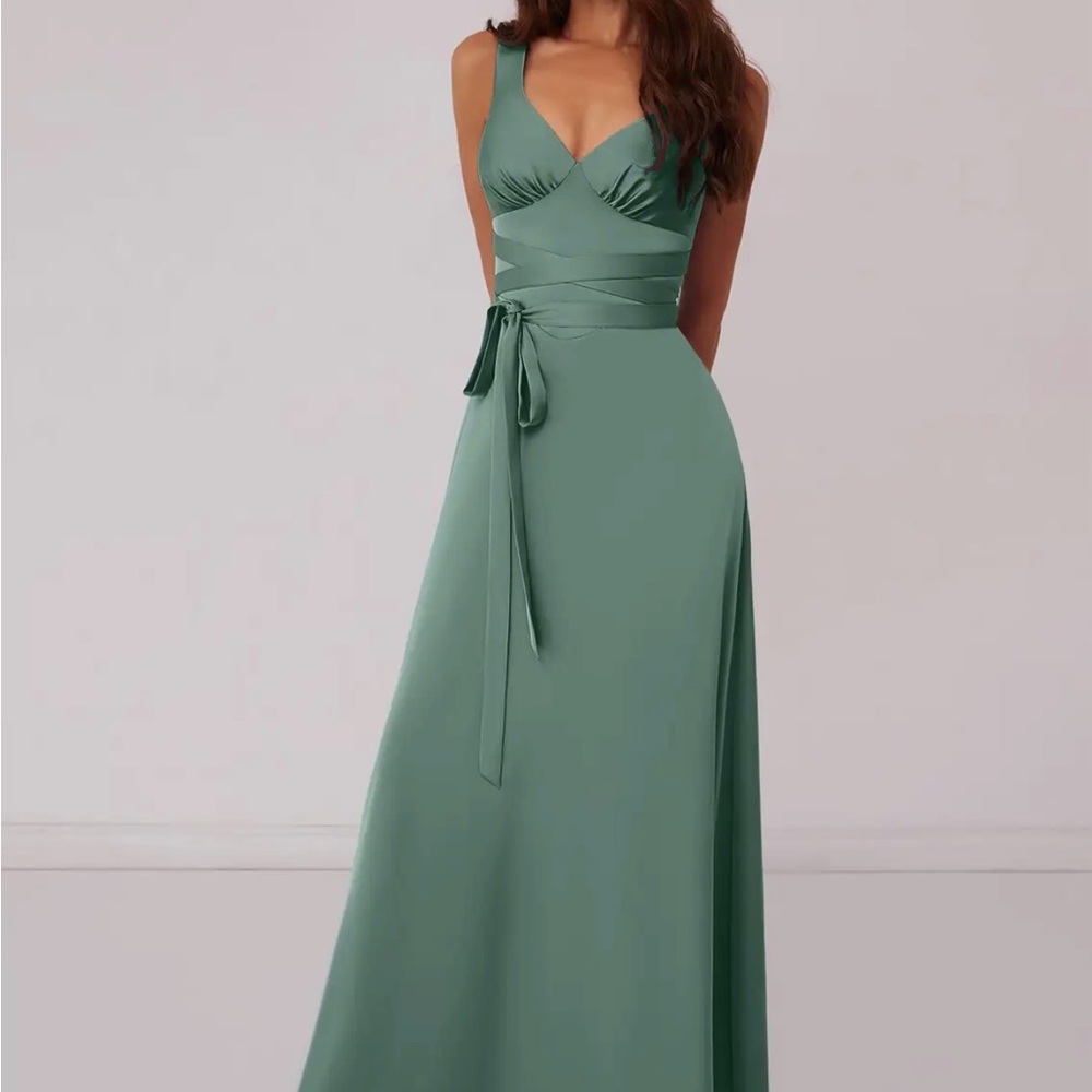 Elegant Green Maxi Dress